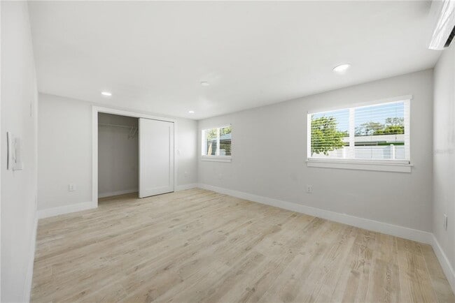 Building Photo - 1301 62nd Terrace S