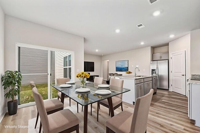 Building Photo - 226 Munsee Cir