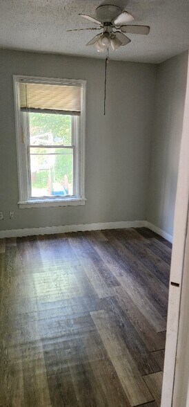 Building Photo - 175 Saltonstall Ave