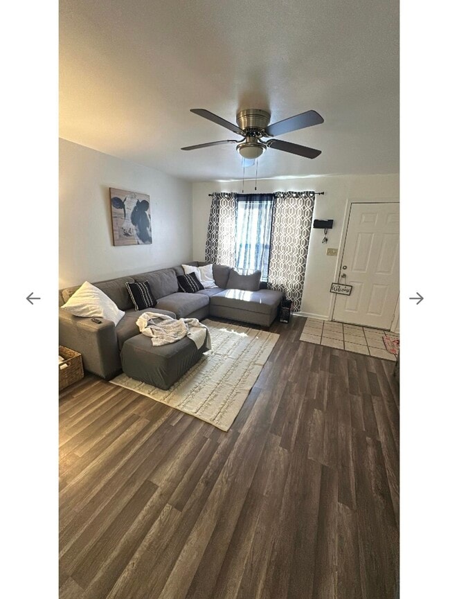 Building Photo - 2555 Chateau Ln
