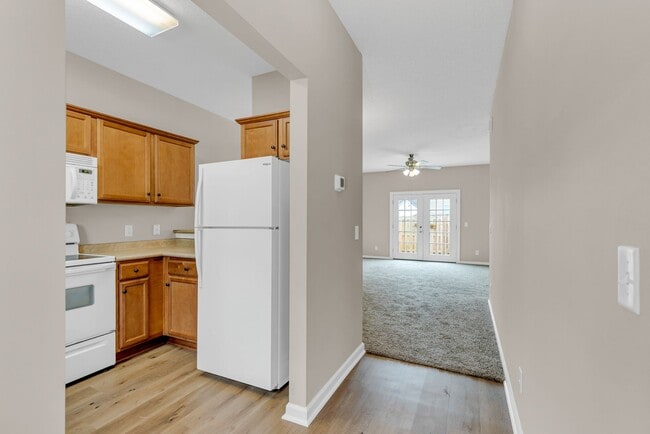 Building Photo - 3 Bedroom 2.5 Bathroom Townhome in Cypress Point - Richmond Hill