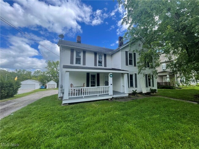 Primary Photo - 424 Cleveland Rd