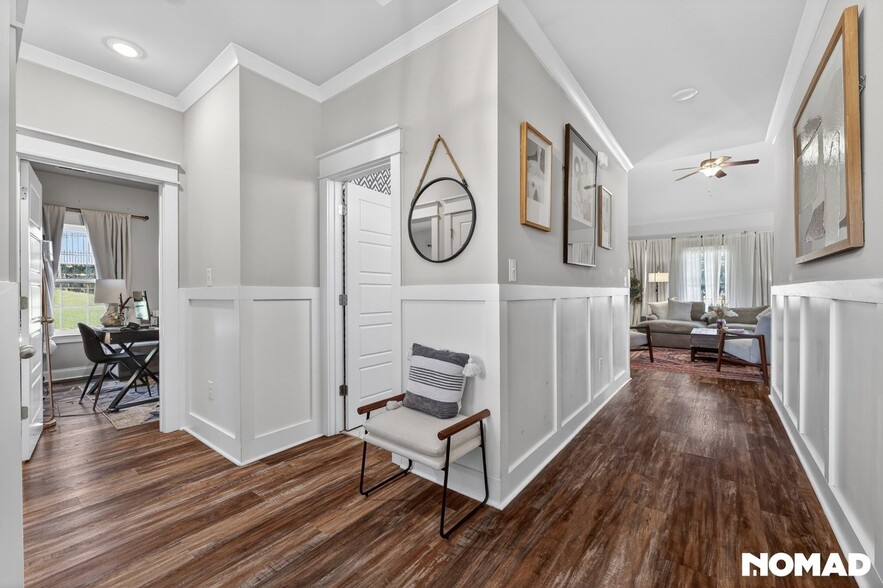 Building Photo - 307 Tivoli Ct