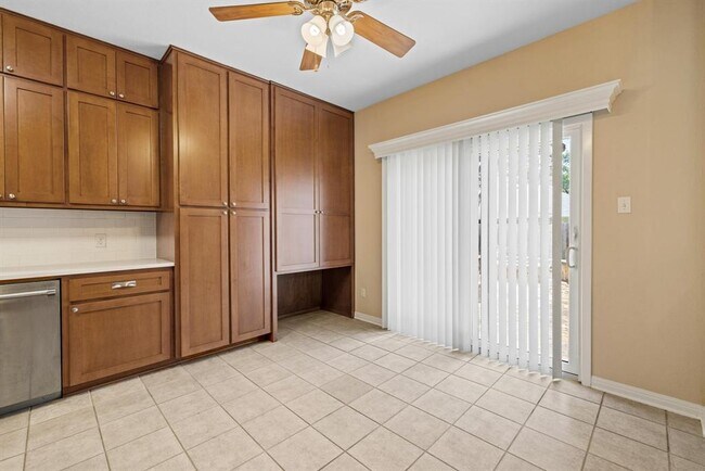 Building Photo - 17007 Copperhead Dr