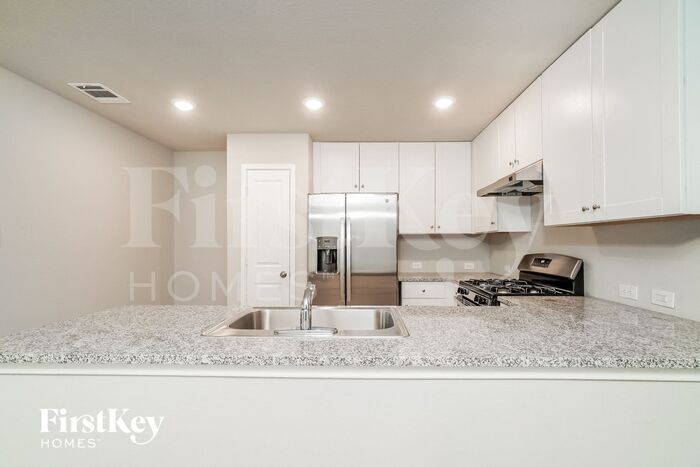 Building Photo - 5308 Fair Moon Dr