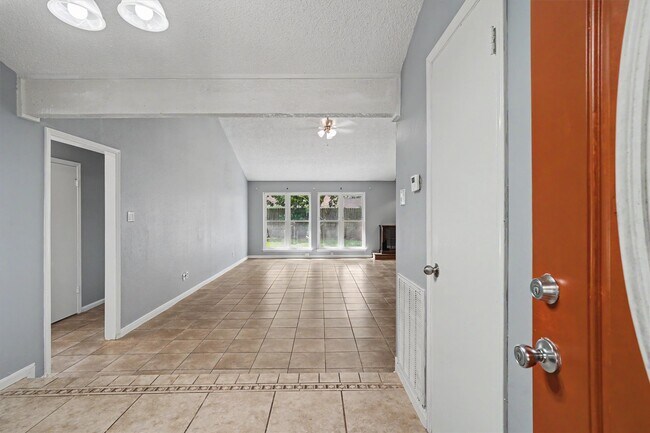 Building Photo - 16238 Brookford Dr