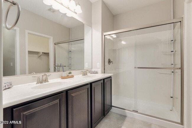 Building Photo - 4763 E Red Oak Ln