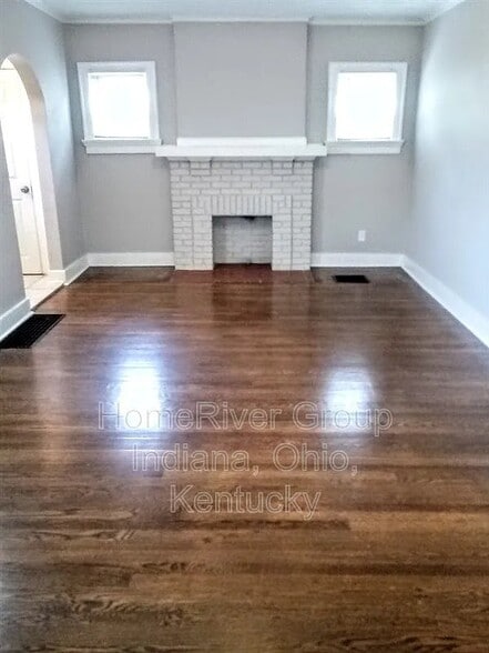 Building Photo - 1328 Wakefield Ave