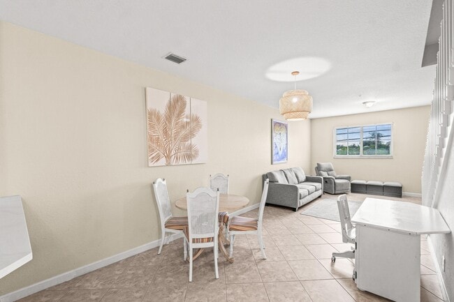 Building Photo - 122 Bayfront Dr