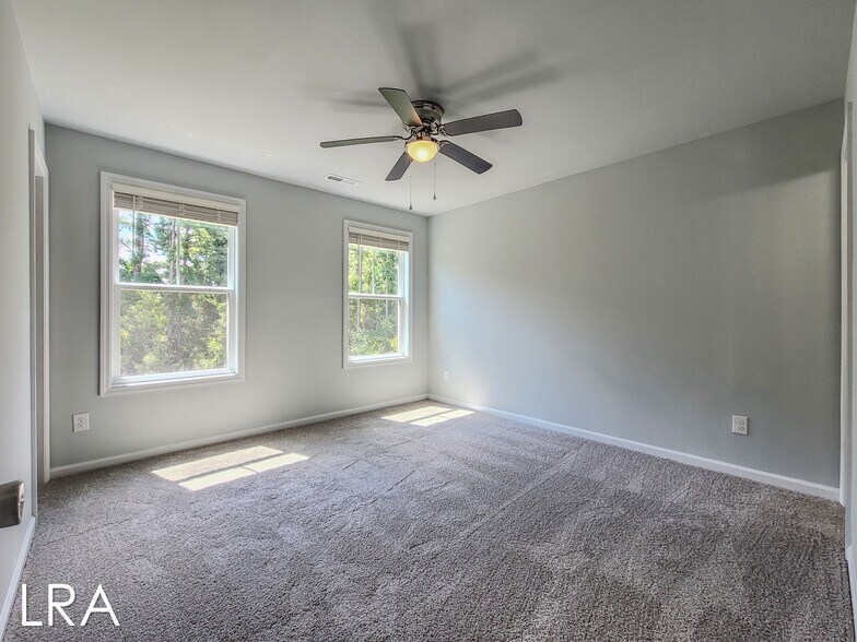 Building Photo - 185 Buckhorn Ave