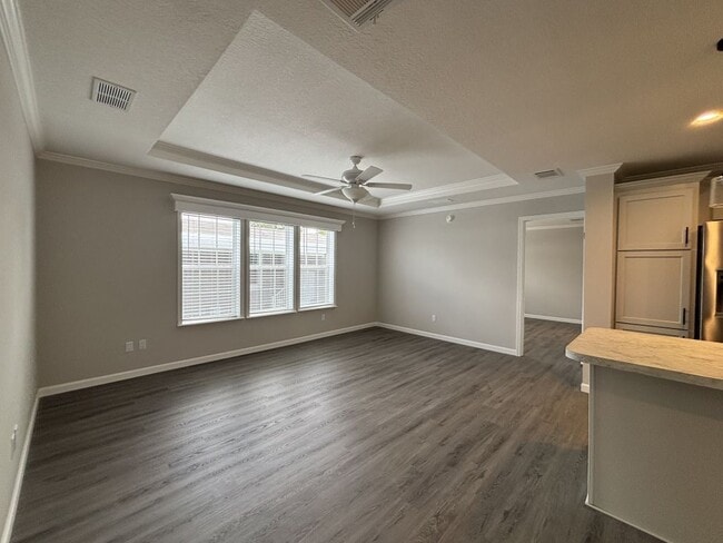 Building Photo - 7426 43rd Dr N
