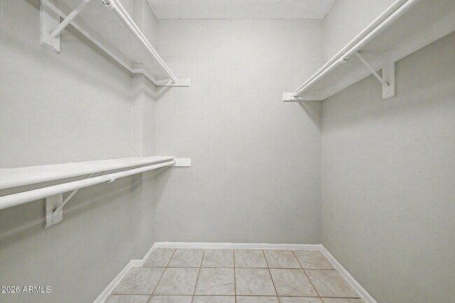 Building Photo - 3301 E Earll Dr