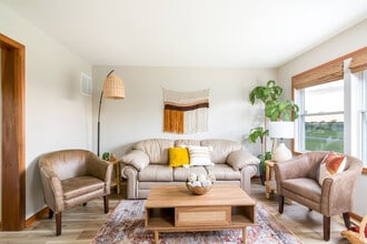 Building Photo - 10268 Cleveland Rd