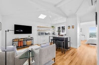 Building Photo - 2182 March Pl