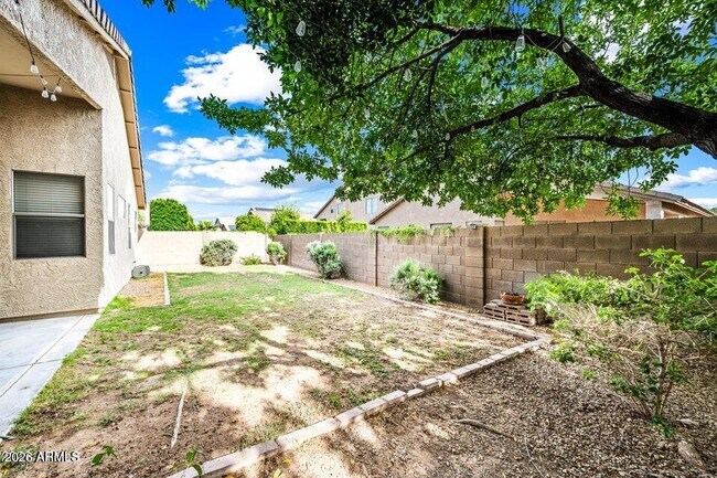 Building Photo - 9231 W Salter Dr
