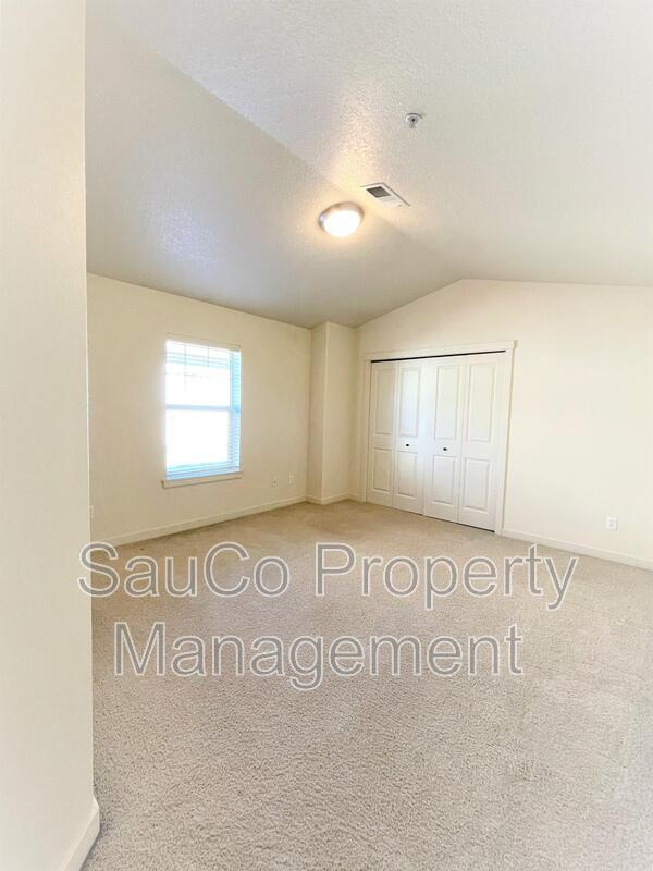 Building Photo - 626 NE Newstead Ln