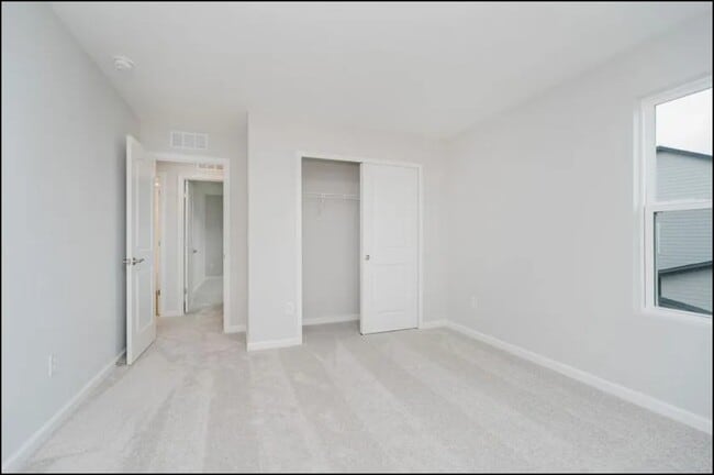 Building Photo - 16465 Mount Logan Rd