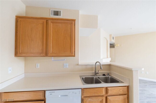 Building Photo - 7127 S Durango Dr