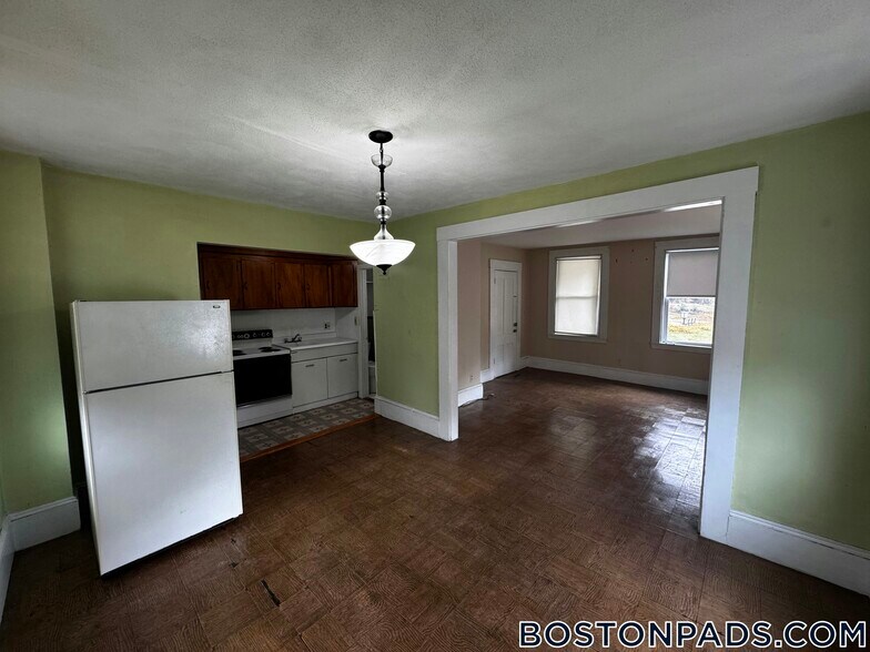 Building Photo - 99 Jackson Rd