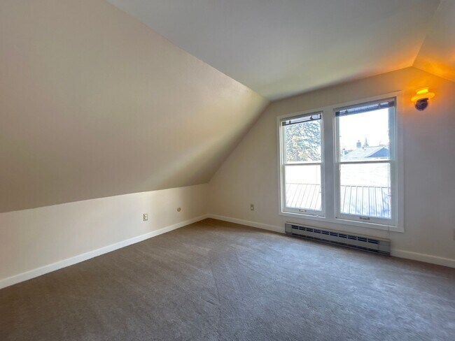 Building Photo - 116