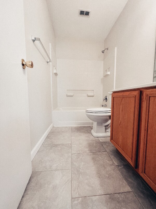 Building Photo - 243 Meadowcrest Dr