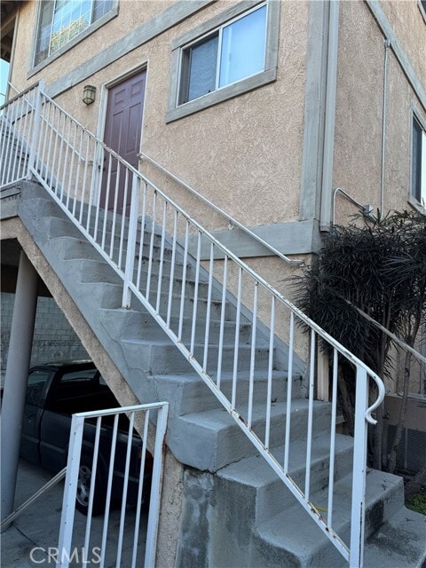 Building Photo - 100 S Chapel Ave