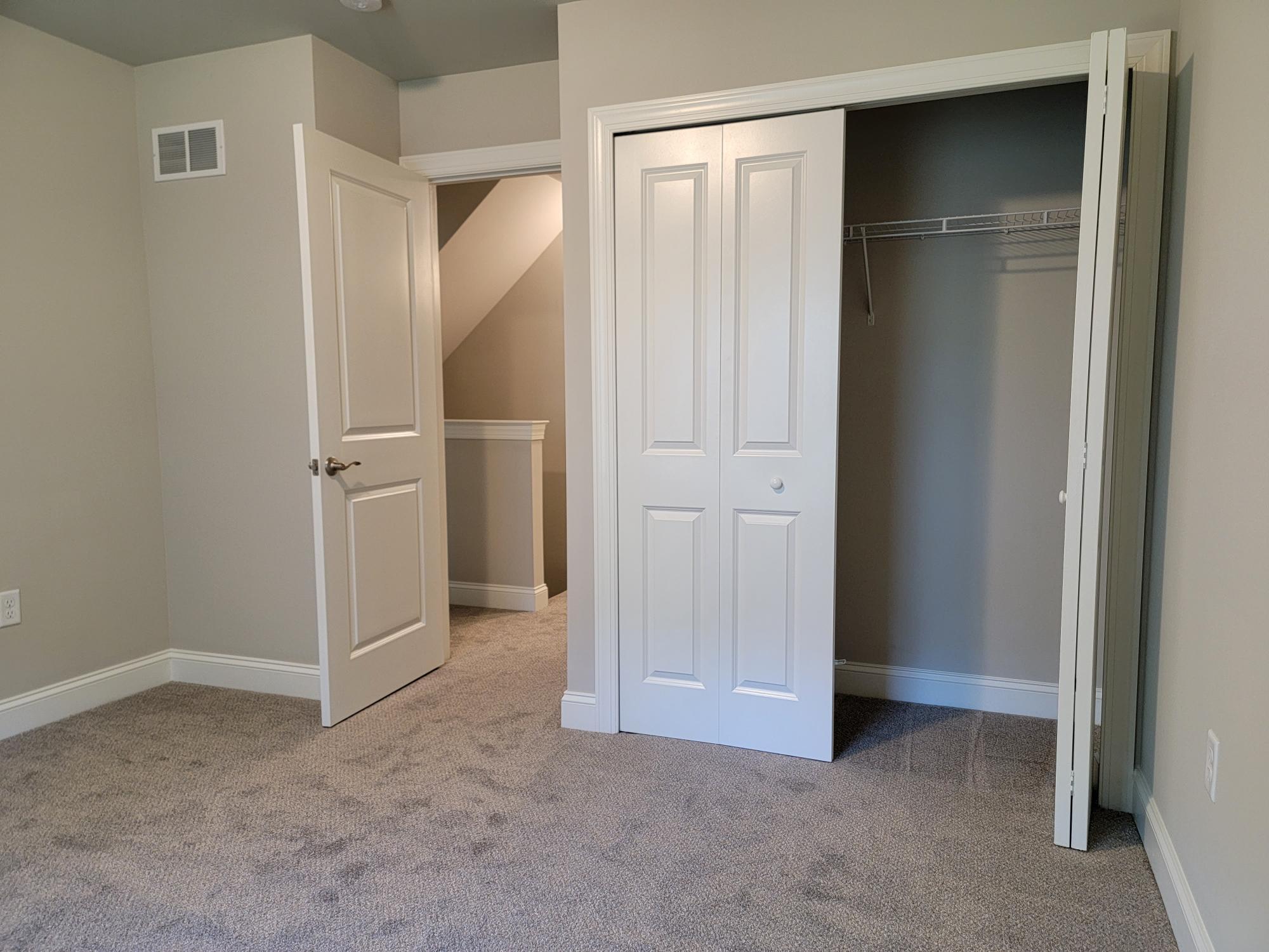 Building Photo - 205 Sage Blvd