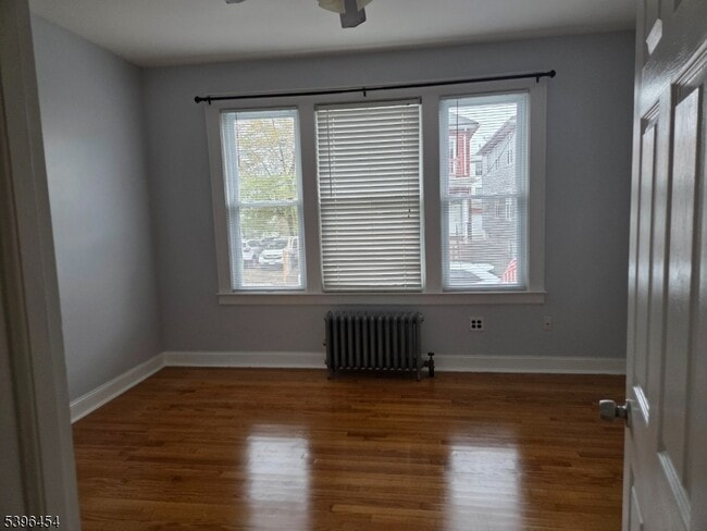 Building Photo - 292 Leslie St