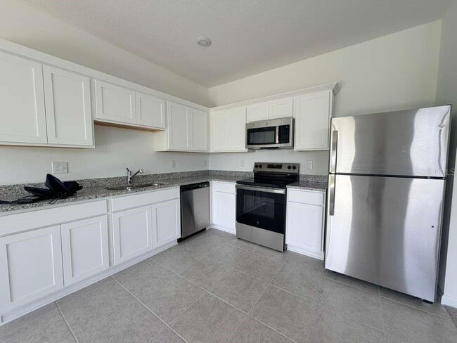 Building Photo - 3628 Spire Dr
