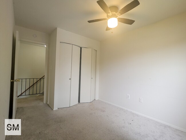 Building Photo - 5035 Berwyn Rd