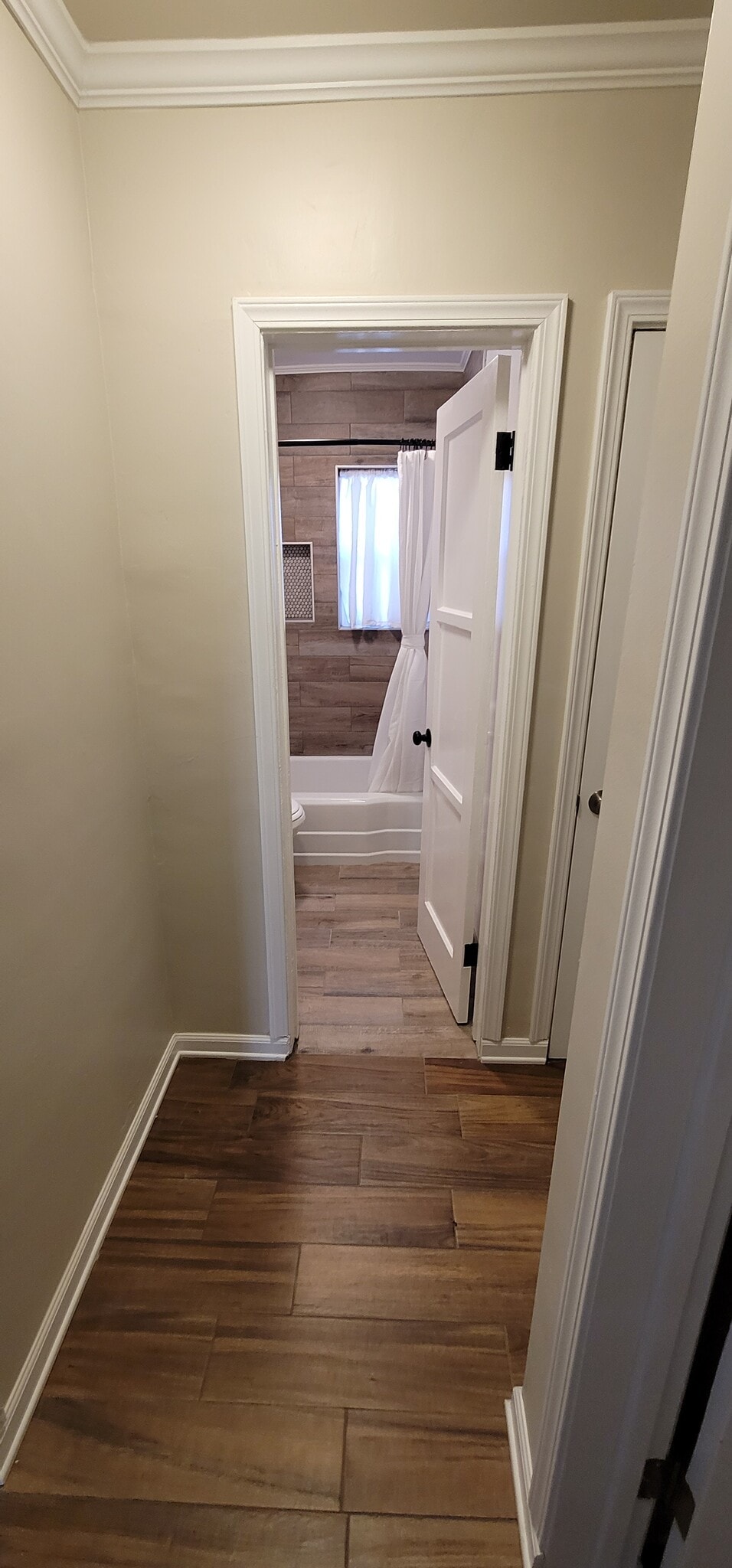 Building Photo - 2016 W 35th St