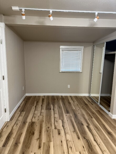 Building Photo - 1831 Madison St