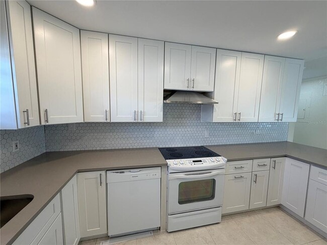 Building Photo - 4518 24th Ave S