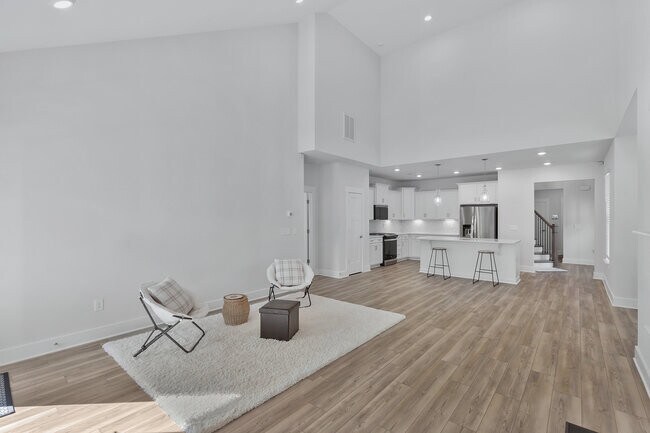 Building Photo - 323 Grange Vly Ln