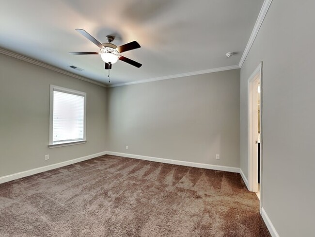 Building Photo - 506 Holden Forest Dr