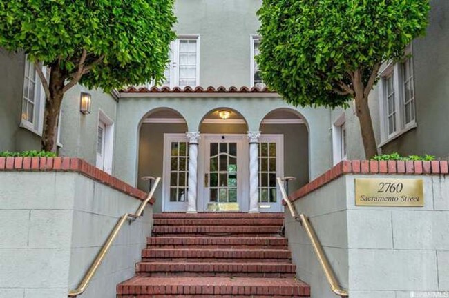 Primary Photo - 1BR/1BA Penthouse Level Pacific Heights St...