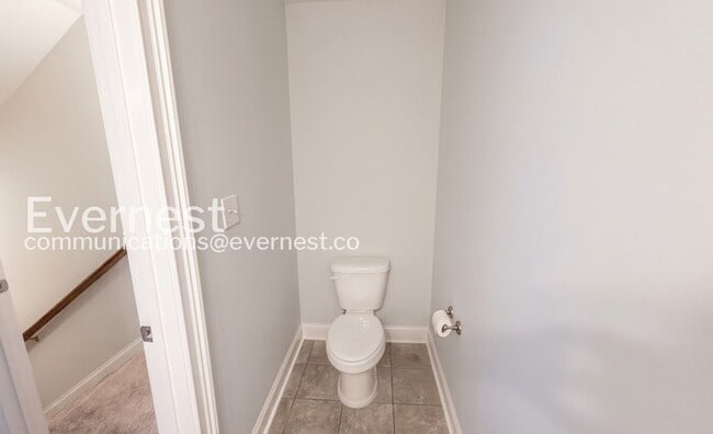 Building Photo - 4-Bed/2.5-Bath/Pet Friendly/Available Now!