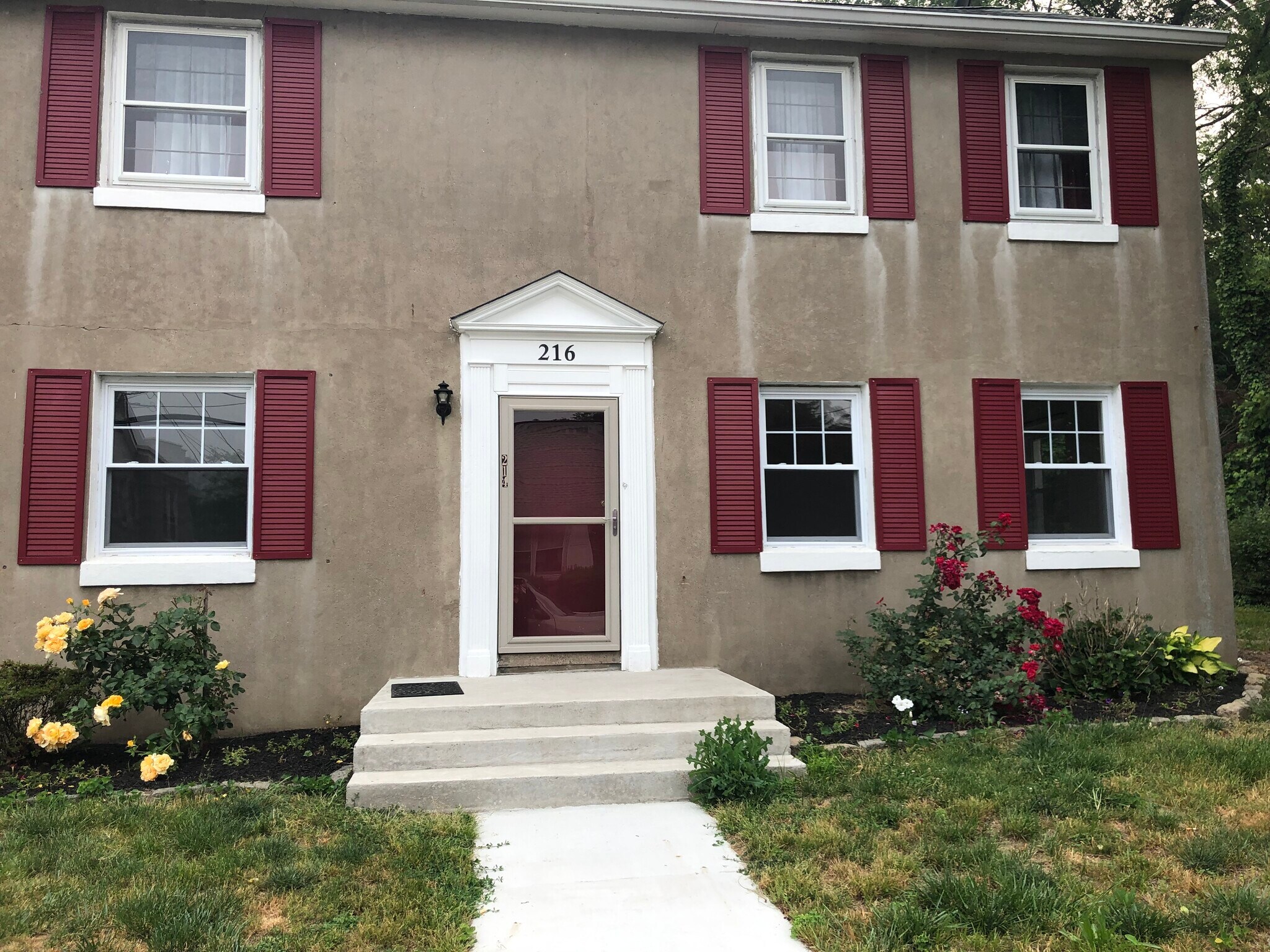 Exterior - 216 Green Ave