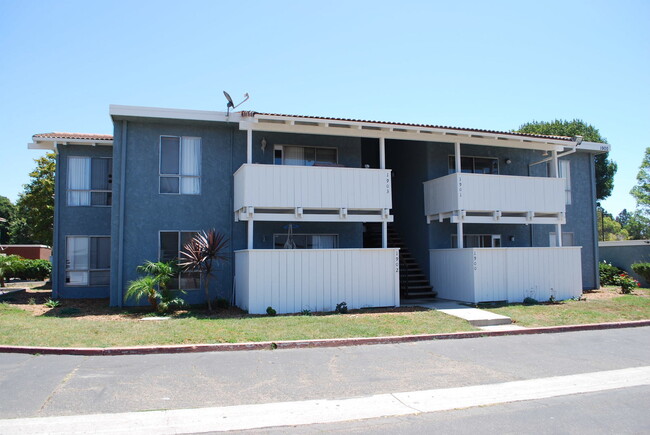 Building Photo - Spacious 2-bedroom 1-bathroom upstairs con...