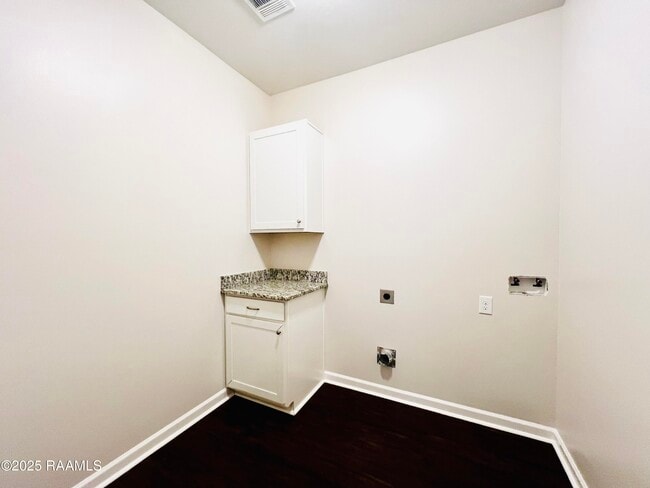 Building Photo - 18044 Terraceside Dr