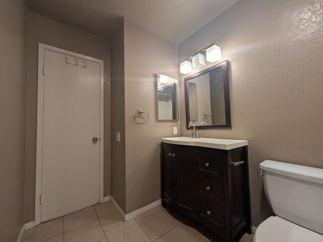 Building Photo - 7930 Mission Center Ct