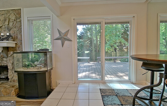 Building Photo - 102 Brookwood Path