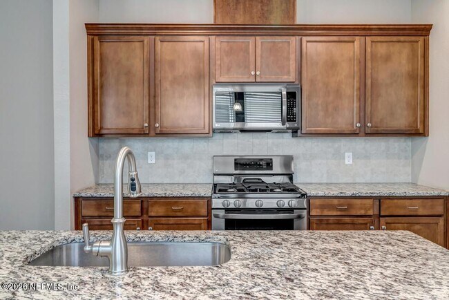 Building Photo - 132 Vista Lake Cir