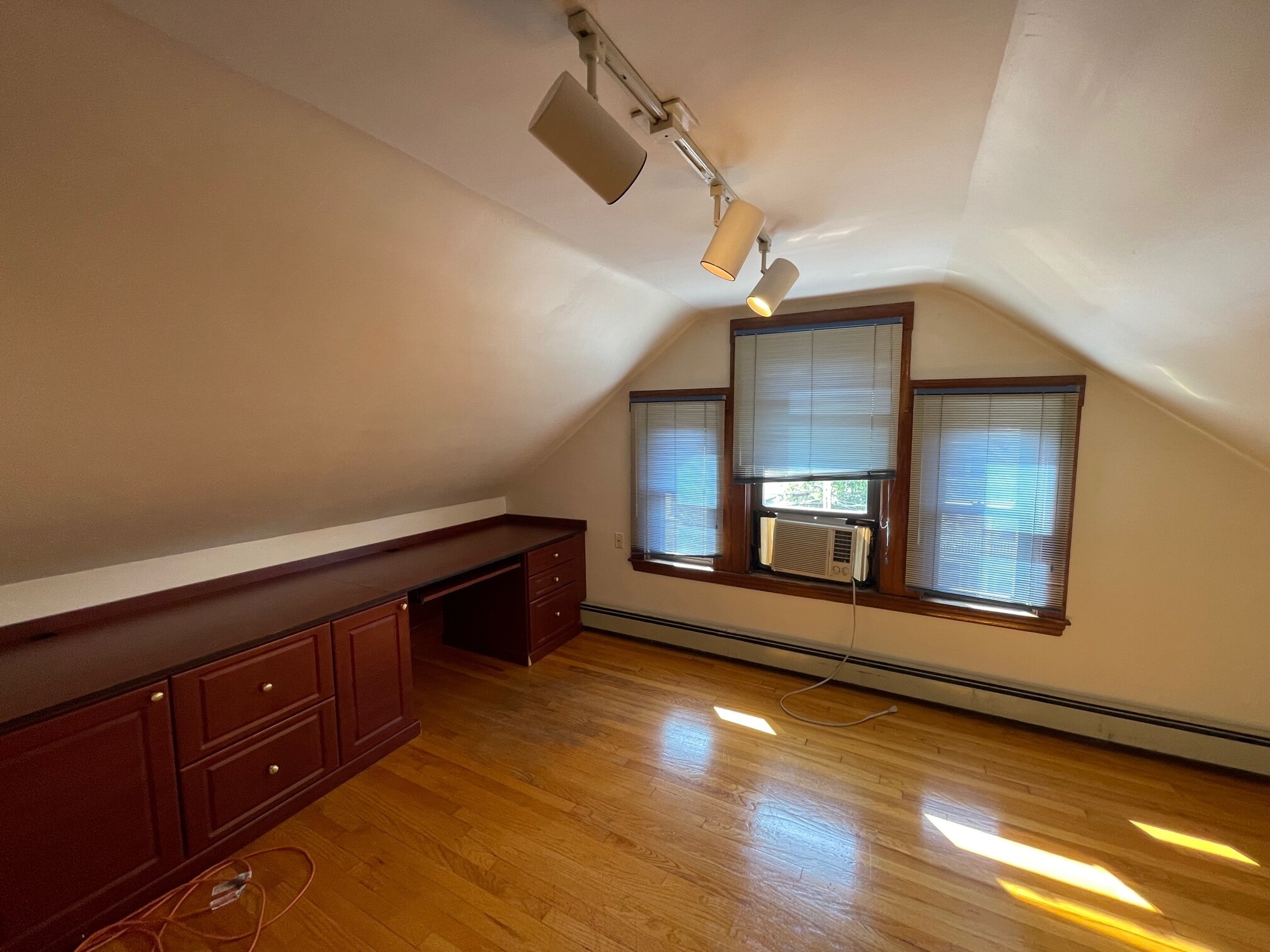 Building Photo - 138 North St