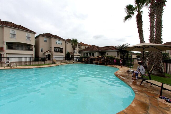 Building Photo - 7202 Harmony Cove