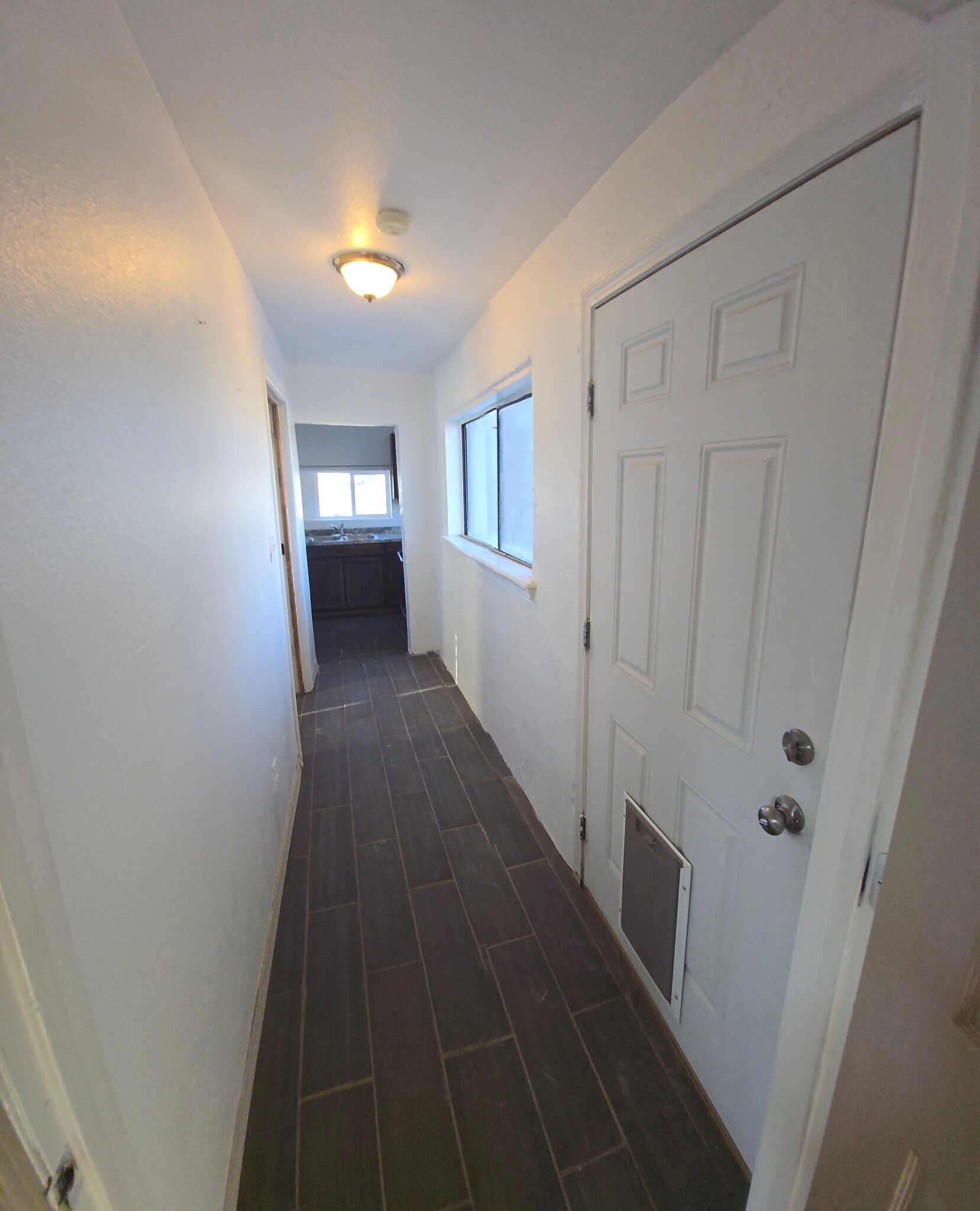 Building Photo - 348 Oasis Dr