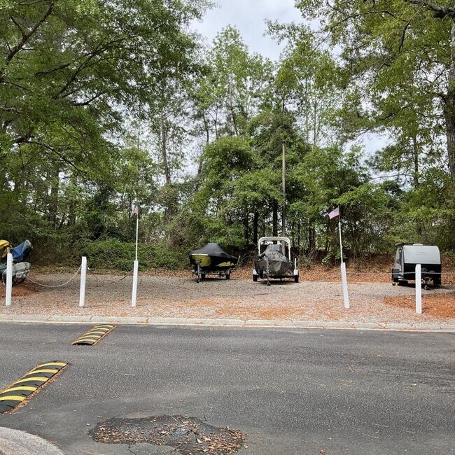 Building Photo - 6307 Sweetwater Blvd