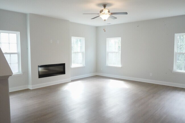 Building Photo - Available Now!