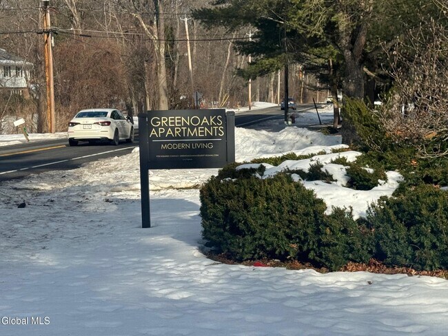 Building Photo - 11-21-21 Ashdown Rd