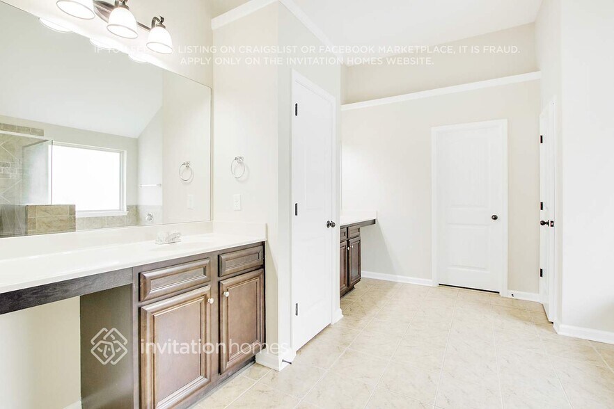 Building Photo - 4058 Dinmont Chase